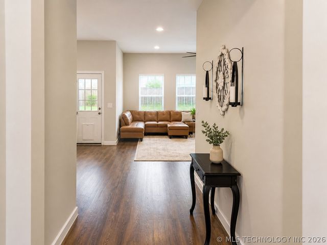 2127 E 138th Place S, Bixby, OK 74008