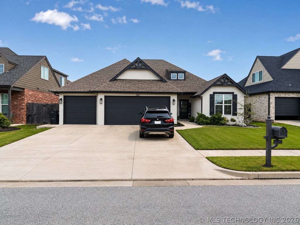 2127 E 138th Place S, Bixby, OK 74008
