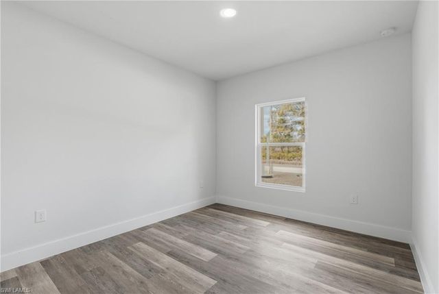 325 Hermosa AVE, Lehigh Acres, FL 33974