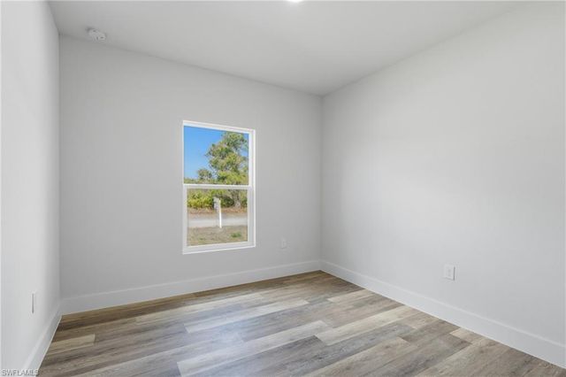 325 Hermosa AVE, Lehigh Acres, FL 33974