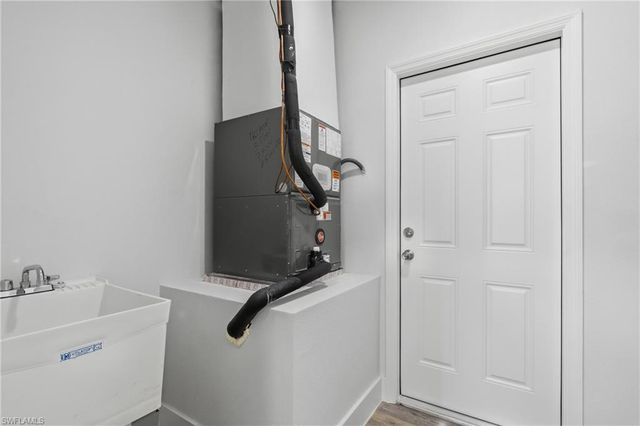 325 Hermosa AVE, Lehigh Acres, FL 33974