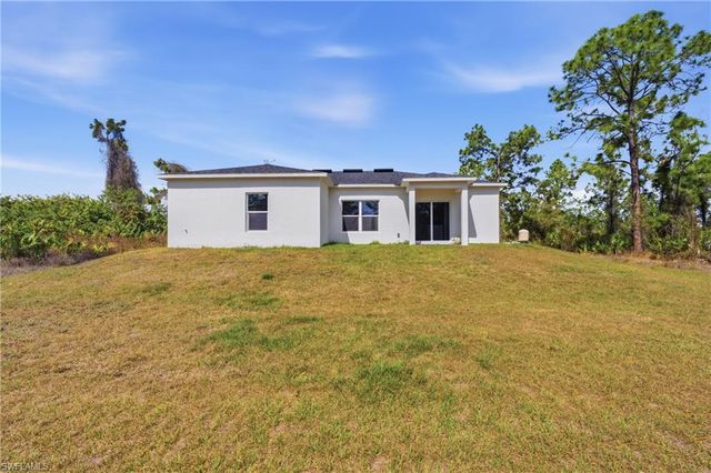 325 Hermosa AVE, Lehigh Acres, FL 33974