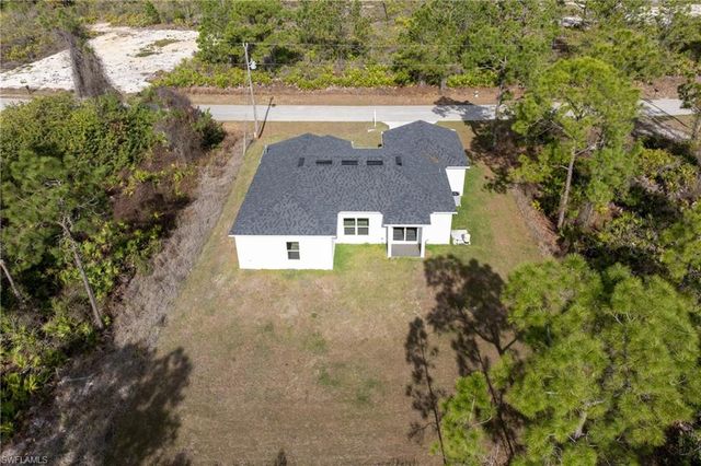 325 Hermosa AVE, Lehigh Acres, FL 33974