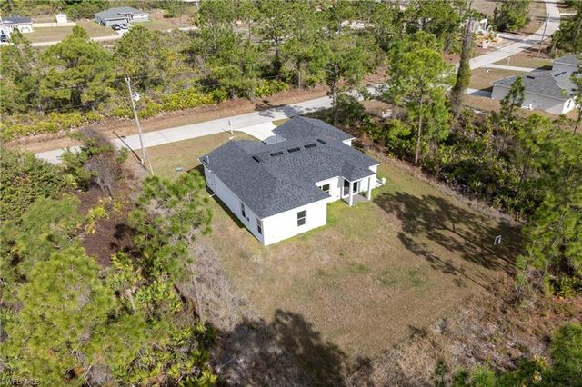 325 Hermosa AVE, Lehigh Acres, FL 33974