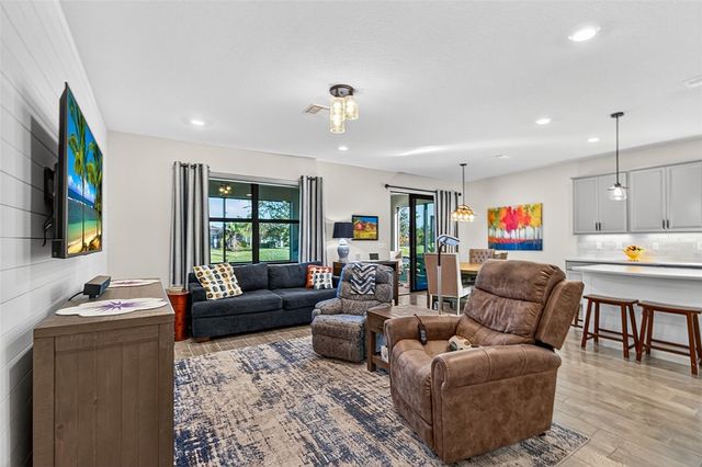 5181 Jasper Square, Vero Beach, FL 32967