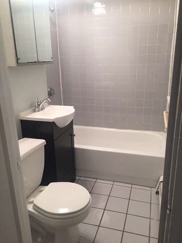 8 Ransom Rd 3, Boston, MA 02135