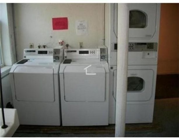 8 Ransom Rd 3, Boston, MA 02135