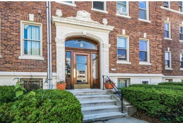 8 Ransom Rd 3, Boston, MA 02135