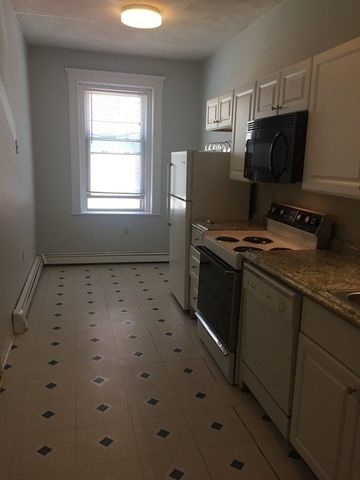 8 Ransom Rd 3, Boston, MA 02135