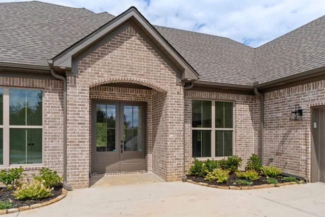 280 Middleton Place Drive, Benton, AR 72019