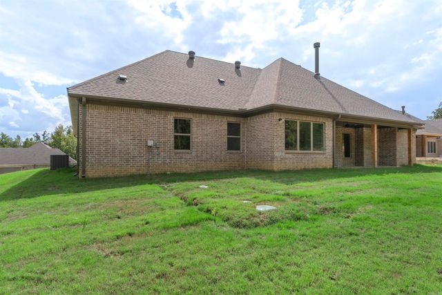 280 Middleton Place Drive, Benton, AR 72019