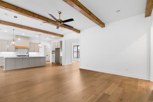 280 Middleton Place Drive, Benton, AR 72019