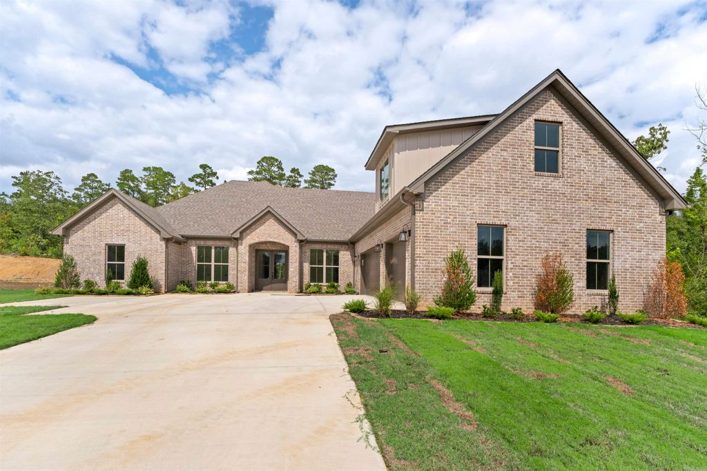 280 Middleton Place Drive, Benton, AR 72019