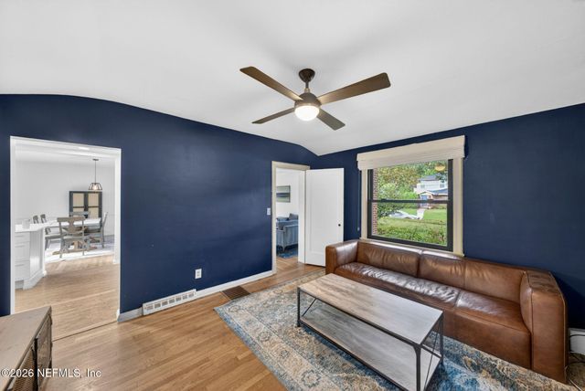 2405 PINERIDGE Road, Jacksonville, FL 32207