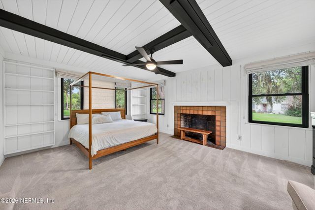 2405 PINERIDGE Road, Jacksonville, FL 32207