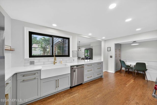 2405 PINERIDGE Road, Jacksonville, FL 32207