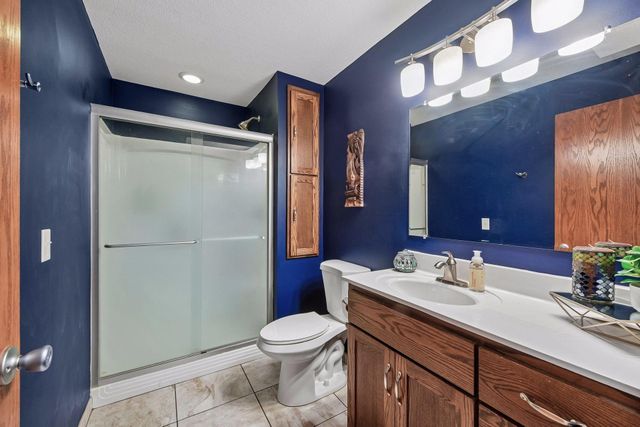 1705 White Oak Drive, Chaska, MN 55318