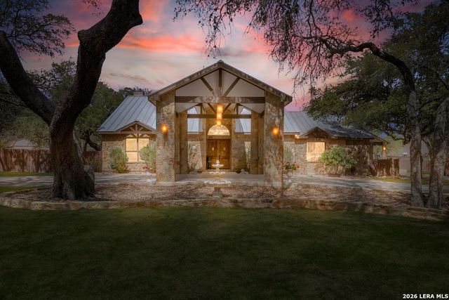 100 Vintage Trail, La Vernia, TX 78121