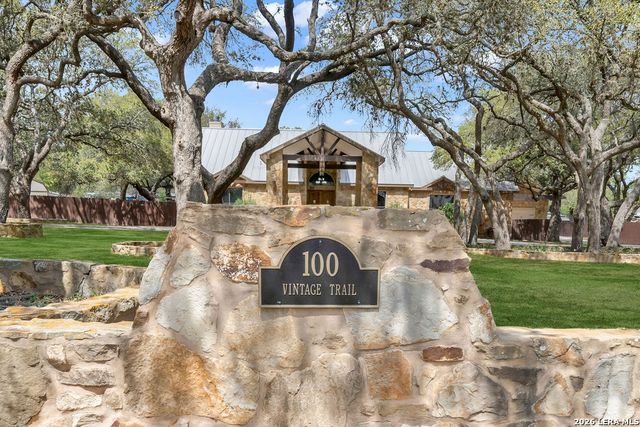 100 Vintage Trail, La Vernia, TX 78121