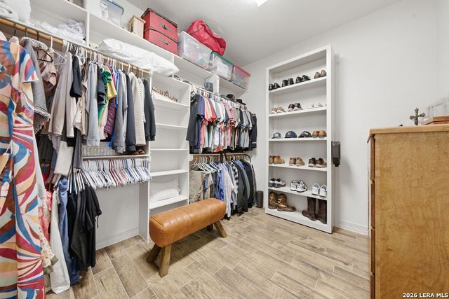 100 Vintage Trail, La Vernia, TX 78121