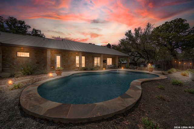 100 Vintage Trail, La Vernia, TX 78121