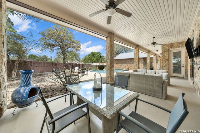 100 Vintage Trail, La Vernia, TX 78121