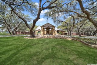 100 Vintage Trail, La Vernia, TX 78121