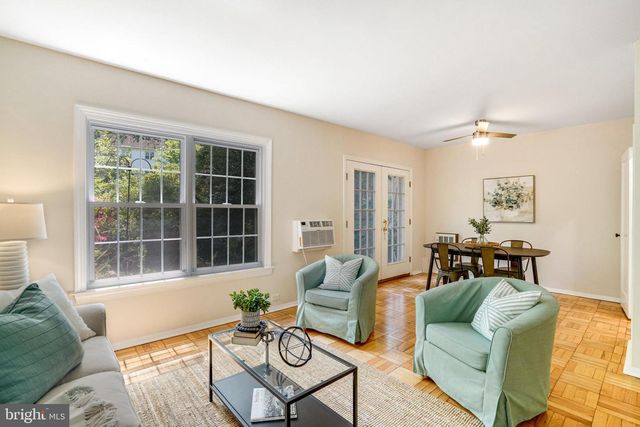 3736 GUNSTON RD, Alexandria, VA 22302