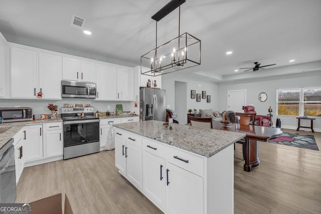 1279 S Fairview Road, Lavonia, GA 30553