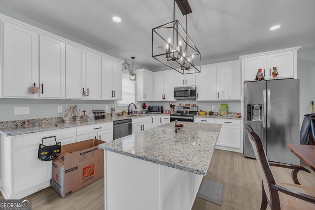 1279 S Fairview Road, Lavonia, GA 30553