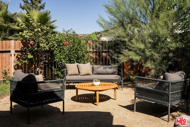 16125 Gledhill Street, North Hills (los Angeles), CA 91343