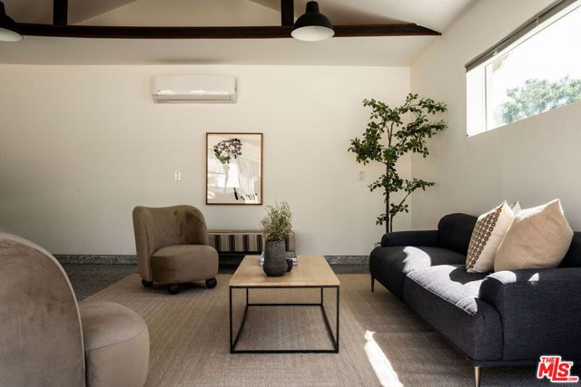 16125 Gledhill Street, North Hills (los Angeles), CA 91343