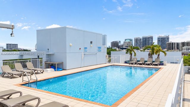 3250 Grand Ave 406, Miami, FL 33133