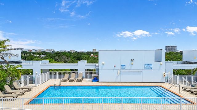 3250 Grand Ave 406, Miami, FL 33133