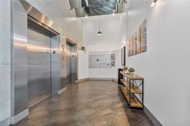 3250 Grand Ave 406, Miami, FL 33133