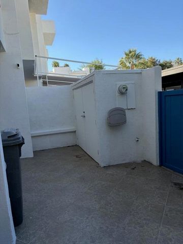 48790 Desert Flower Drive, Palm Desert, CA 92260