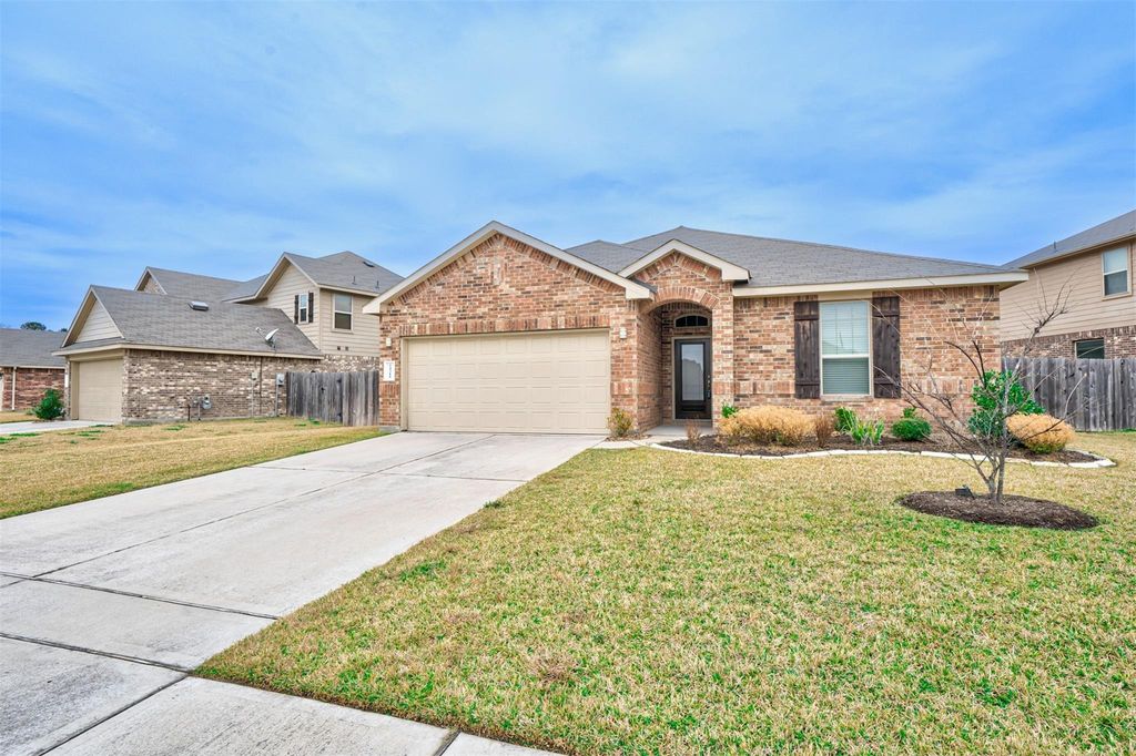 24311 S Newcastle Bay Trail, Spring, TX 77389