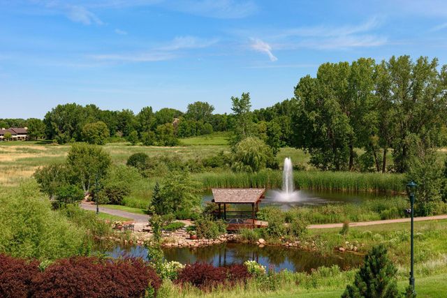 3850 Plymouth Boulevard 205, Plymouth, MN 55446