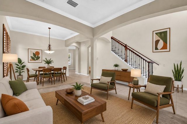 7906 CAMDEN WOODS DRIVE, Tampa, FL 33619