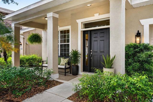 7906 CAMDEN WOODS DRIVE, Tampa, FL 33619