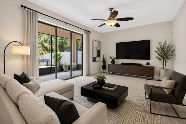 7906 CAMDEN WOODS DRIVE, Tampa, FL 33619