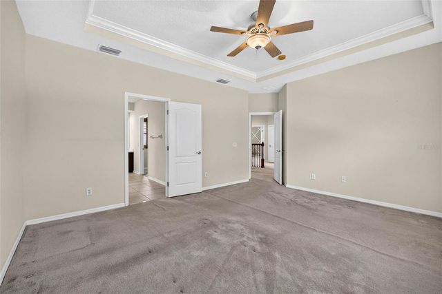 7906 CAMDEN WOODS DRIVE, Tampa, FL 33619