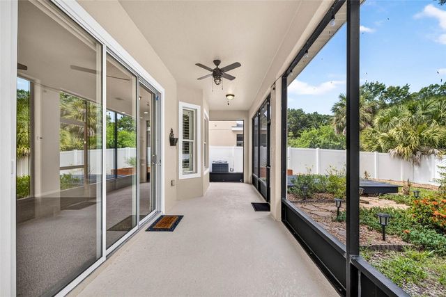 7906 CAMDEN WOODS DRIVE, Tampa, FL 33619
