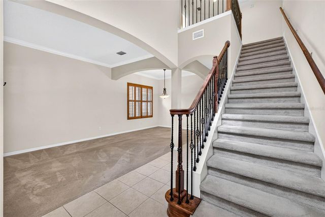 7906 CAMDEN WOODS DRIVE, Tampa, FL 33619