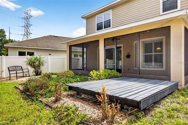 7906 CAMDEN WOODS DRIVE, Tampa, FL 33619