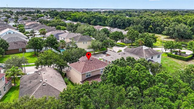 7906 CAMDEN WOODS DRIVE, Tampa, FL 33619