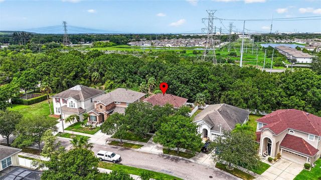 7906 CAMDEN WOODS DRIVE, Tampa, FL 33619