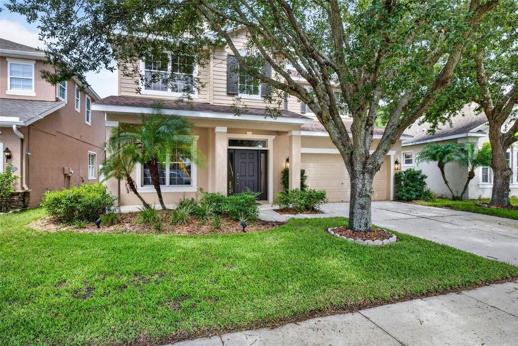 7906 CAMDEN WOODS DRIVE, Tampa, FL 33619