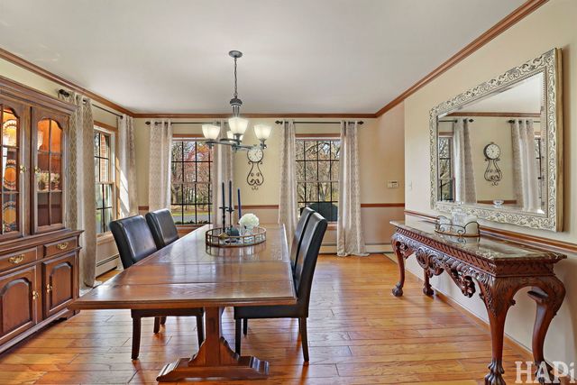 2916 N Bayview Lane, Mchenry, IL 60051
