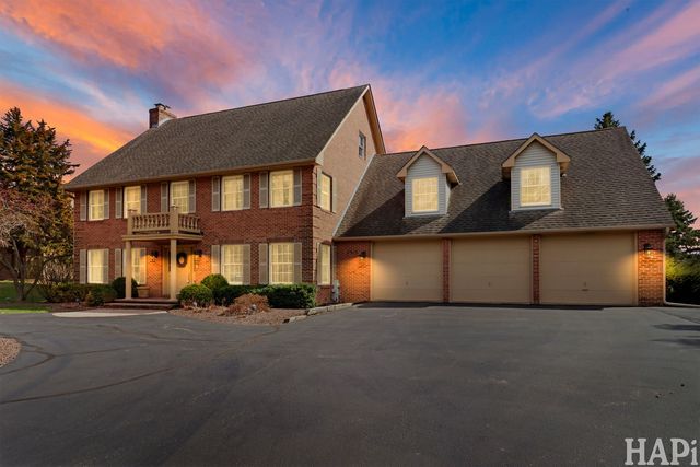 2916 N Bayview Lane, Mchenry, IL 60051